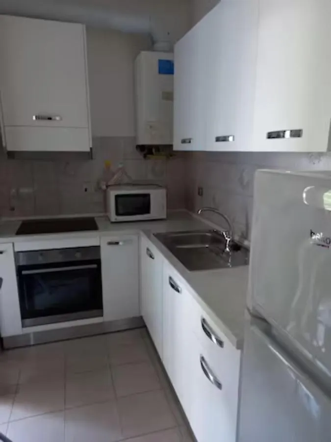 Lägenhet Quadrilocale Nuovissimo Con Parcheggio Privato /Four-Room, Super New, With Parking Celle Ligure